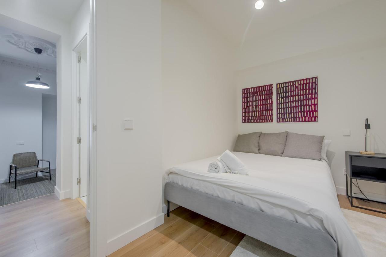 马德里Modern Apt & Cool Interior Design En El Retiro公寓 外观 照片