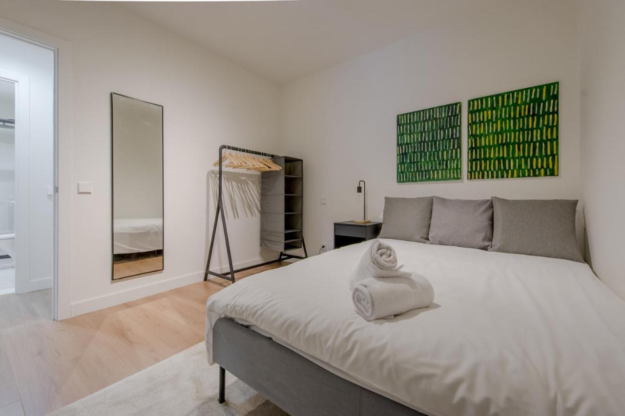 马德里Modern Apt & Cool Interior Design En El Retiro公寓 外观 照片